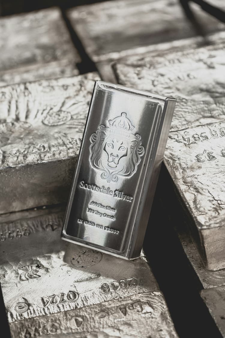 Budúcnosť je strieborná: Prečo investori obracajú pozornosť na striebro